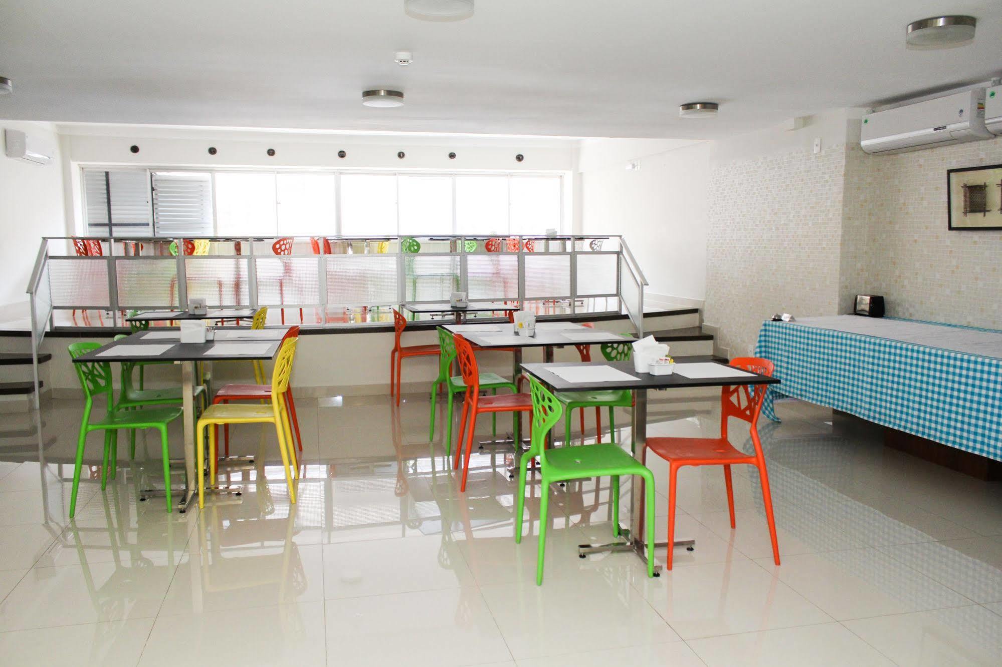 Oyo Ecosuites Hotel Manaus Buitenkant foto